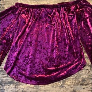 Karen Kane wine colored velour off the shoulder top with bell sleeves. NWOT XL